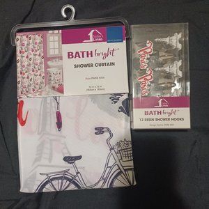 Paris themed bathroom